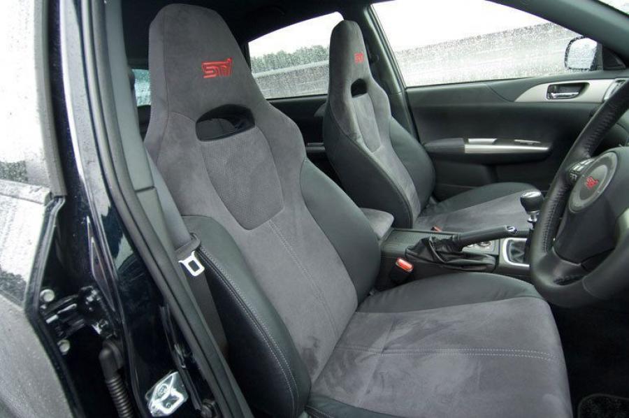  Subaru Impreza WRX STi 2007 года  (фото 4 из 16)